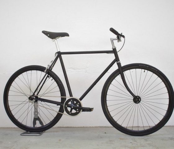 Bicyclette pour homme restauré dans notre atelier de Rennes